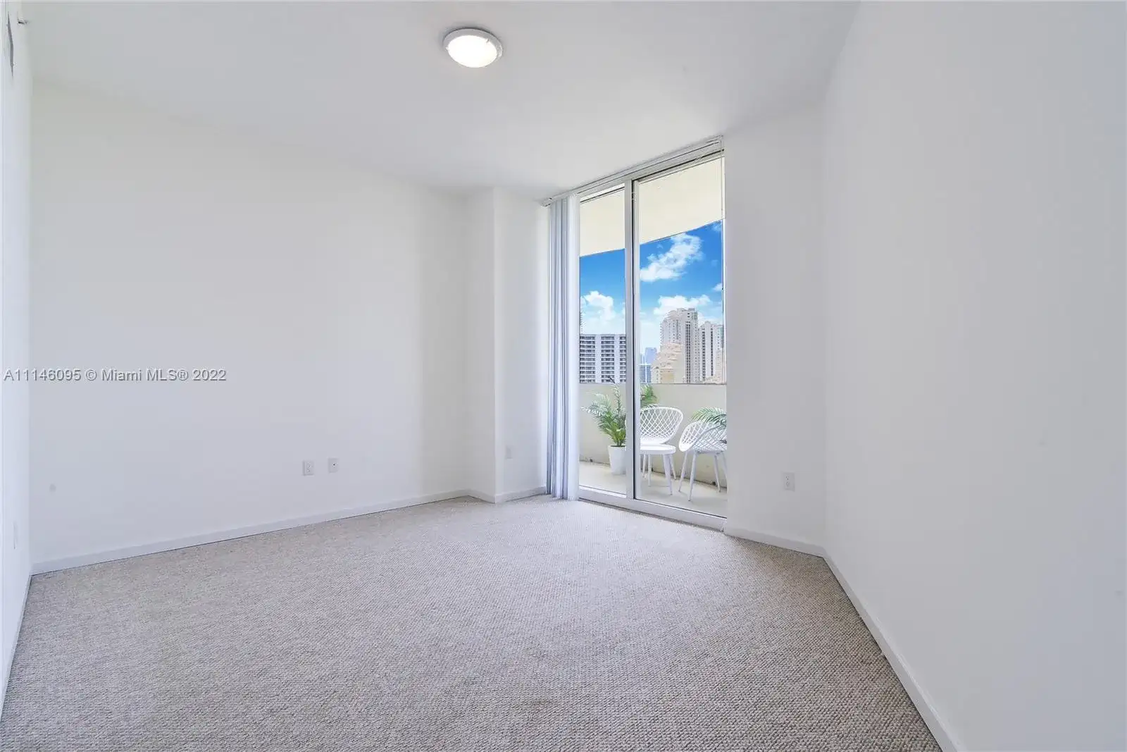 19501 W Country Club Dr # 1006, Aventura FL 33180 photo 4