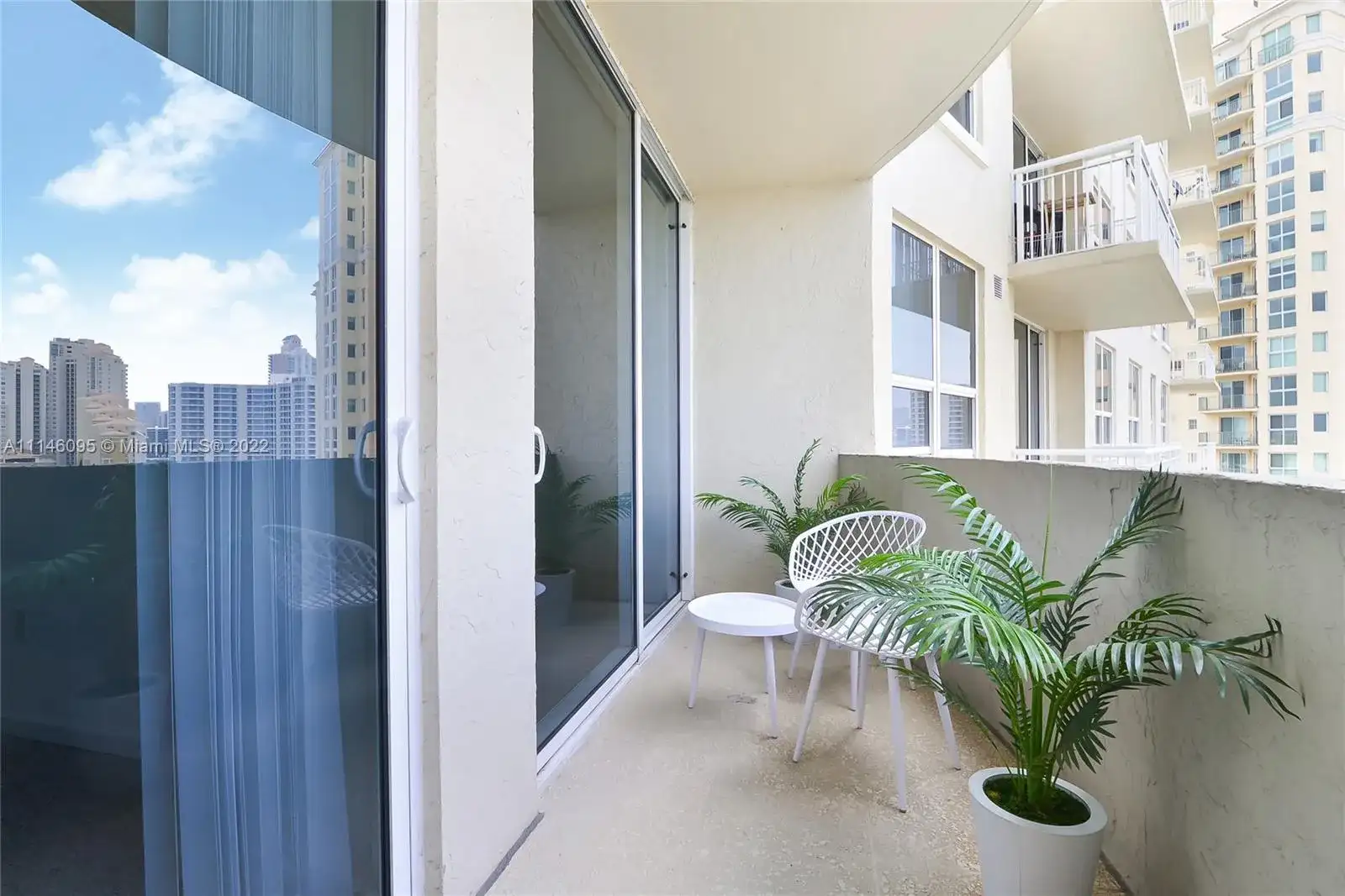 19501 W Country Club Dr # 1006, Aventura FL 33180 photo 5