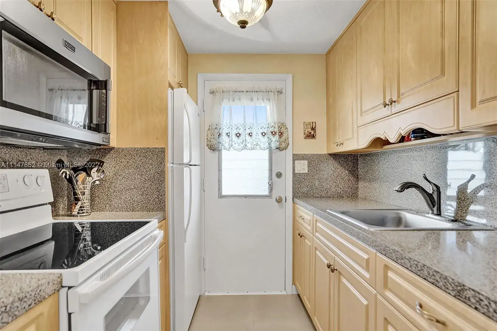 17090 NE 14th Ave # 206, North Miami Beach FL 33162 photo 2