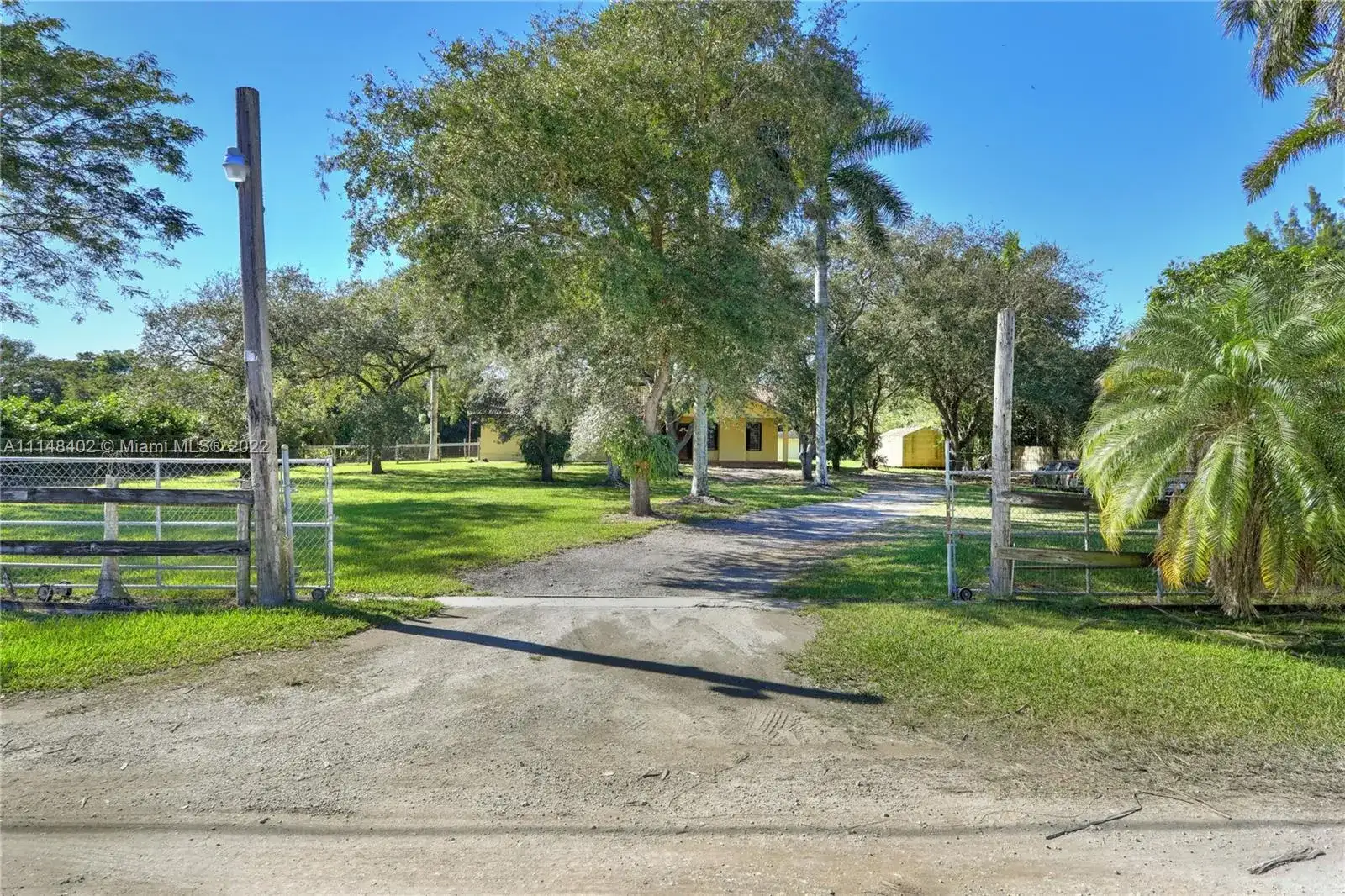 24490 SW 120th Ave, Homestead FL 33032 photo 4