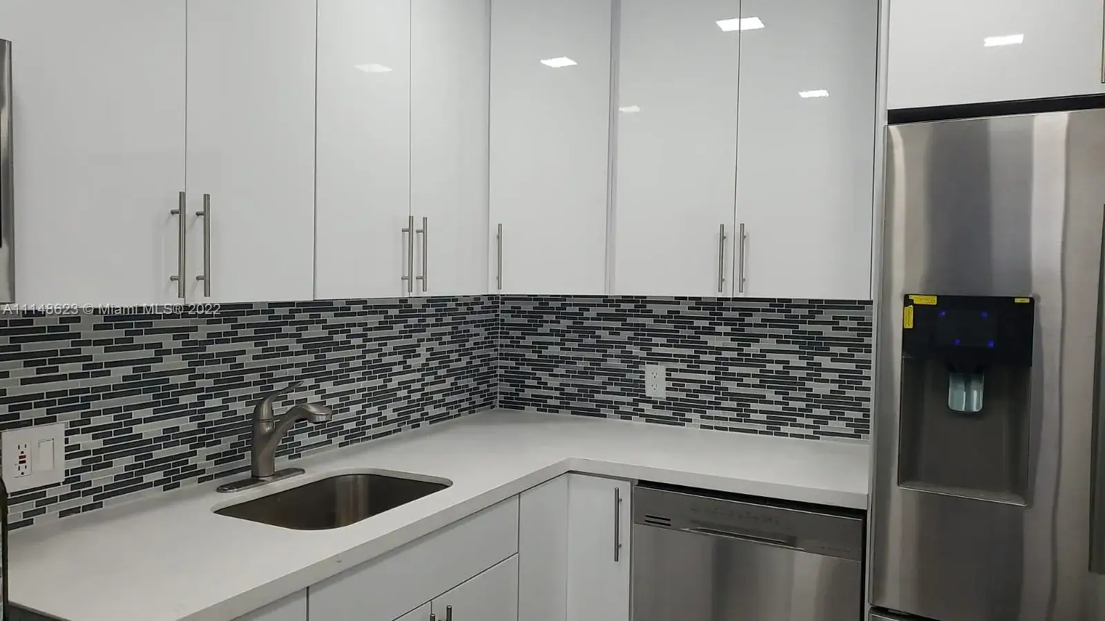 20335 W Country Club Dr # 2202, Aventura FL 33180