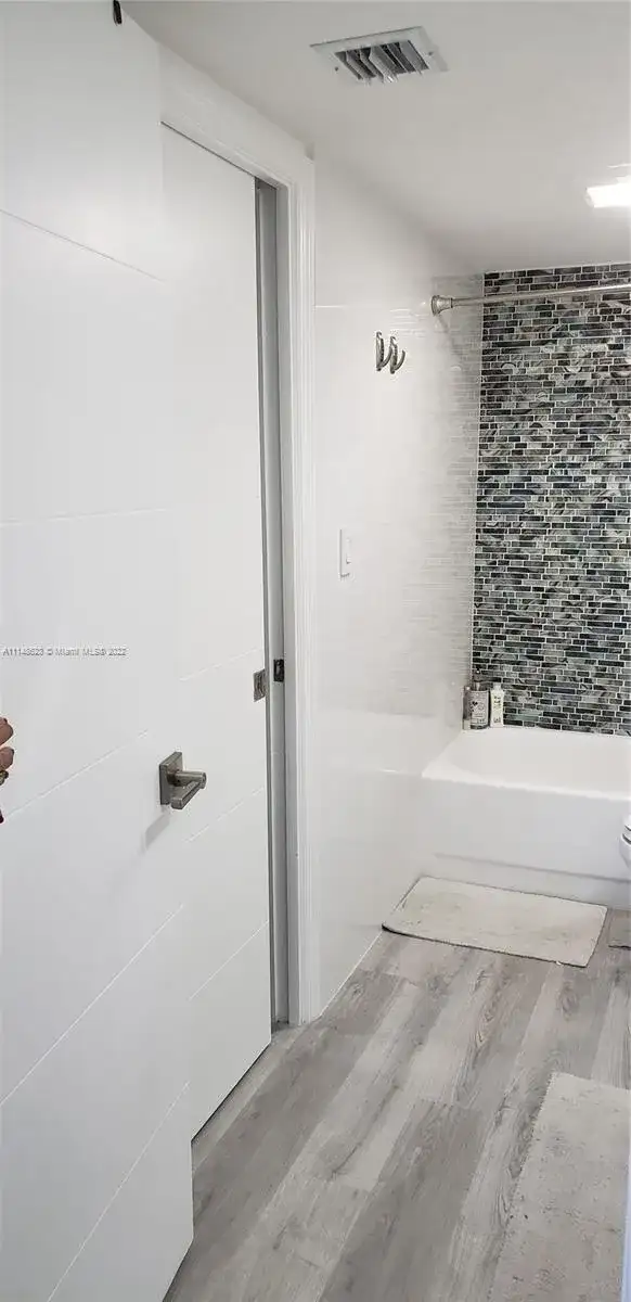 20335 W Country Club Dr # 2202, Aventura FL 33180 photo 5