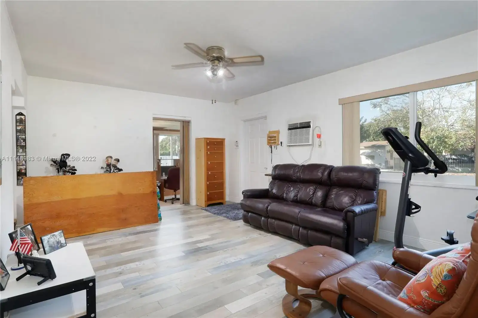 1360 NE 138th St, North Miami FL 33161 photo 2