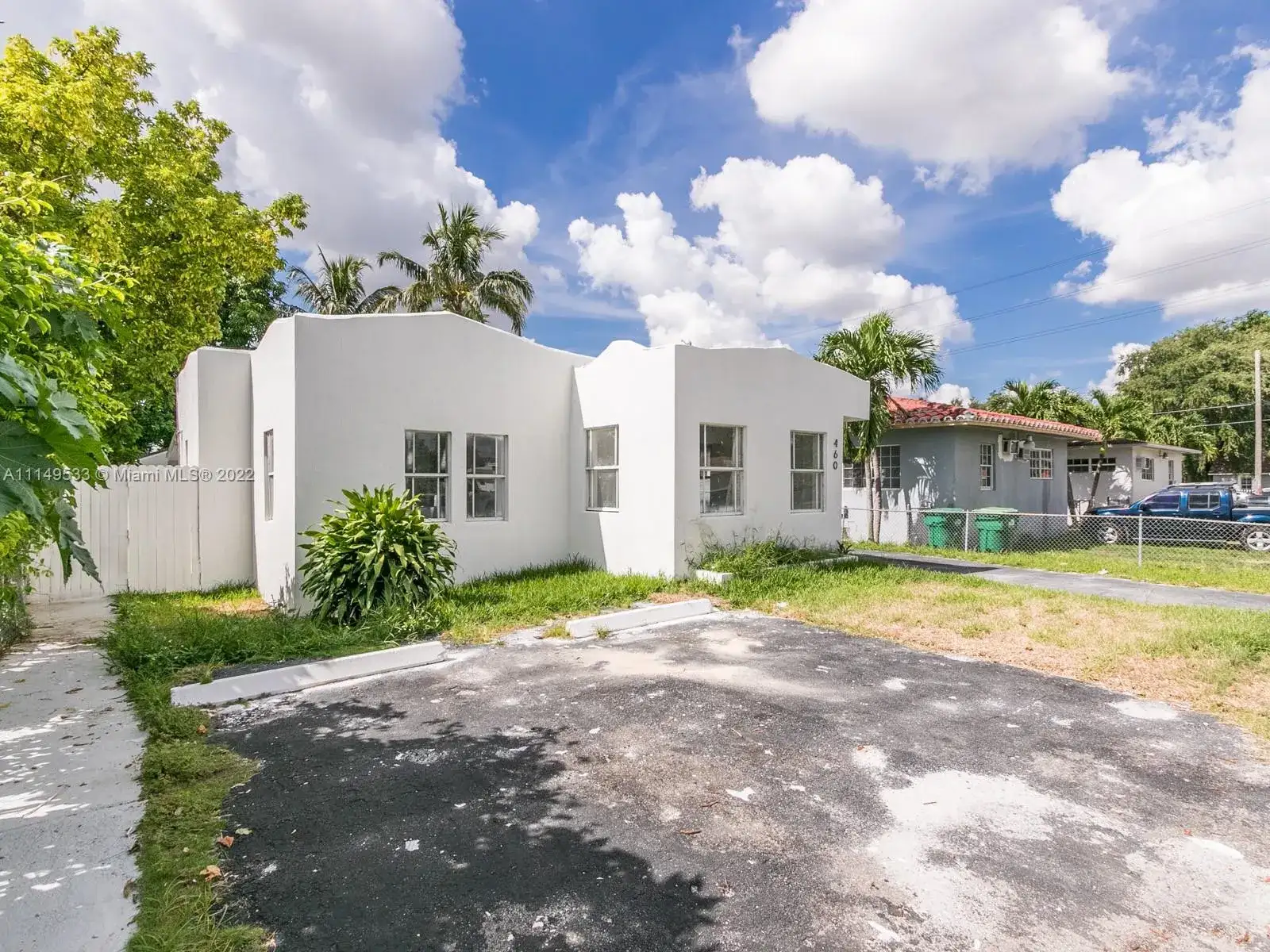 460 NW 82nd Ter, Miami FL 33150 photo 2
