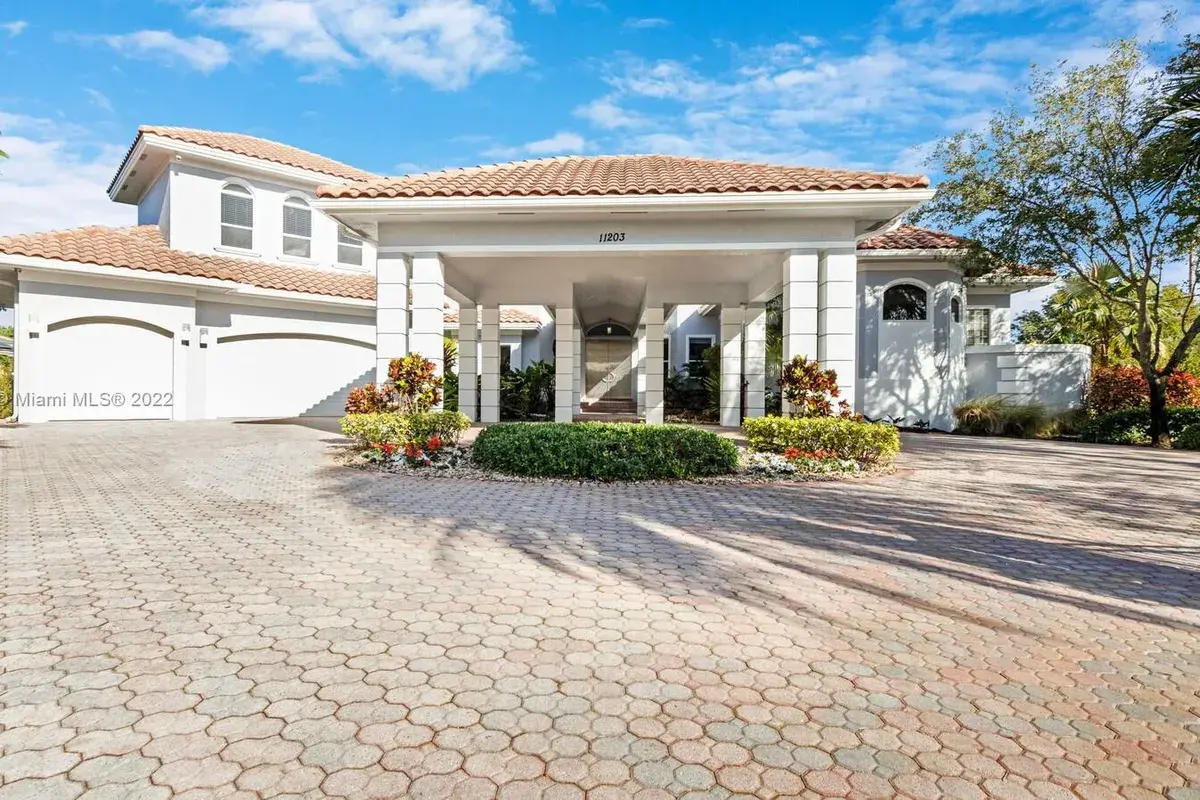 11203 NW 9th St, Plantation FL 33325