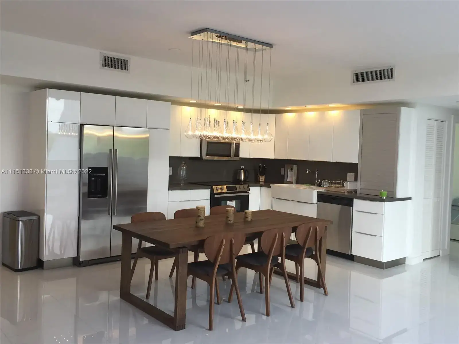 445 Poinciana Dr # 1530, Sunny Isles Beach FL 33160 photo 2