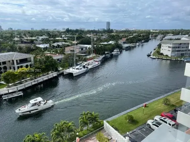 401 Golden Isles Dr # 804, Hallandale Beach FL 33009