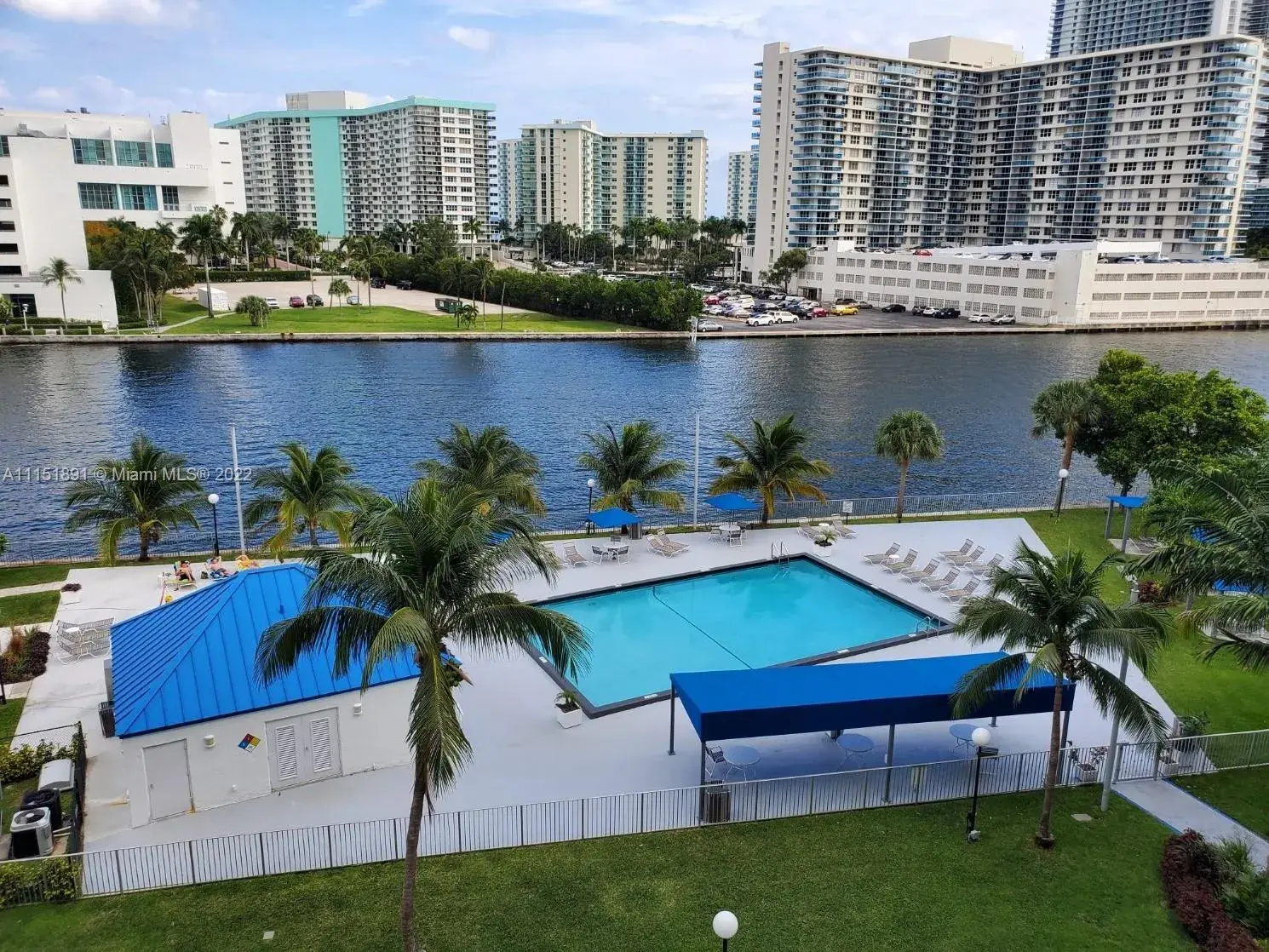 200 Leslie Dr # 606, Hallandale Beach FL 33009