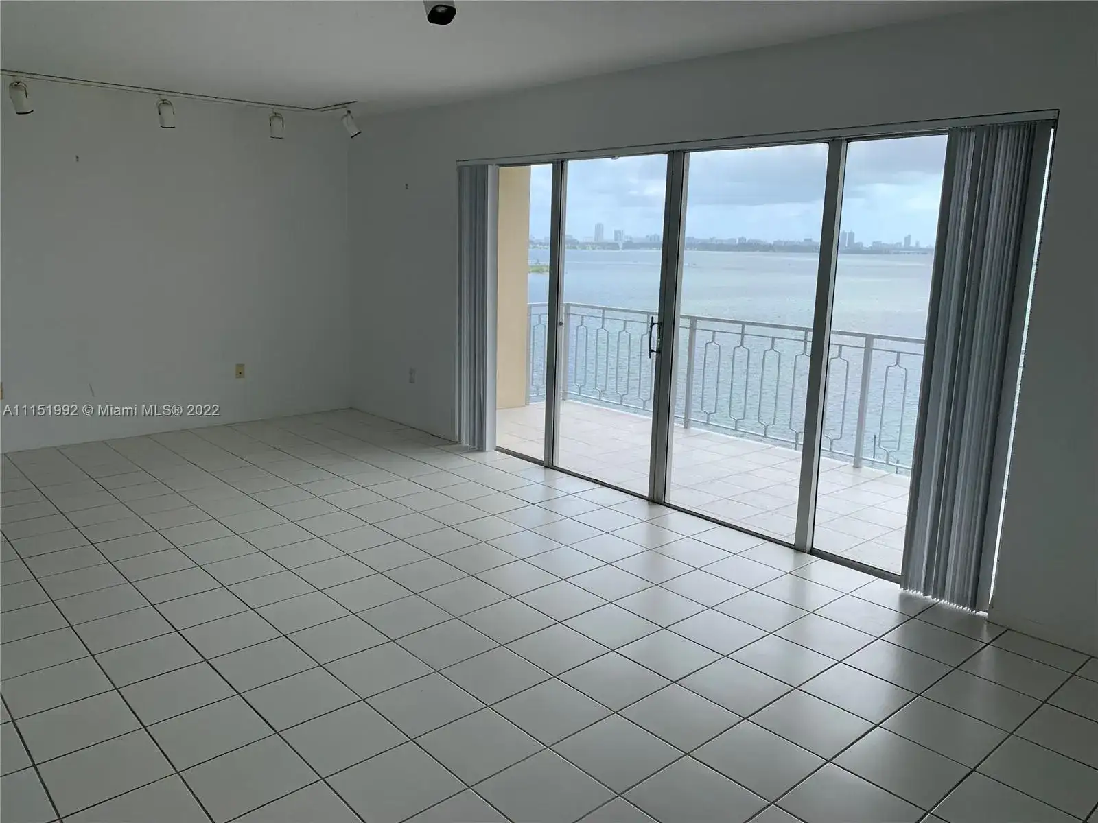 11111 Biscayne Blvd # 11D, Miami FL 33181 photo 3