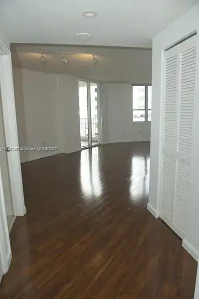 701 Brickell Key Blvd # 707, Miami FL 33131 photo 3