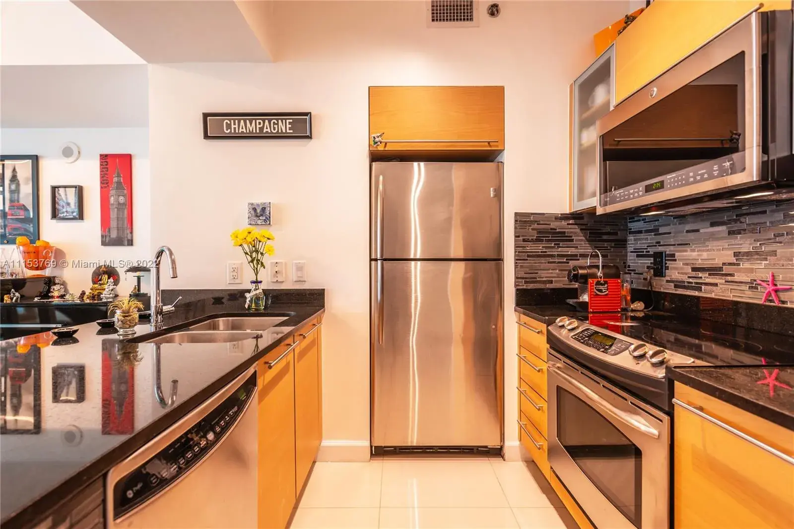 950 Brickell Bay Dr # 600, Miami FL 33131