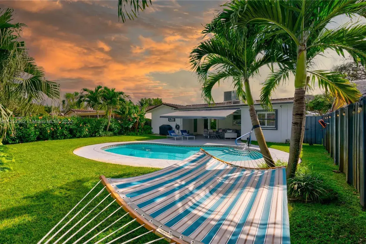 5117 Cleveland St, Hollywood FL 33021