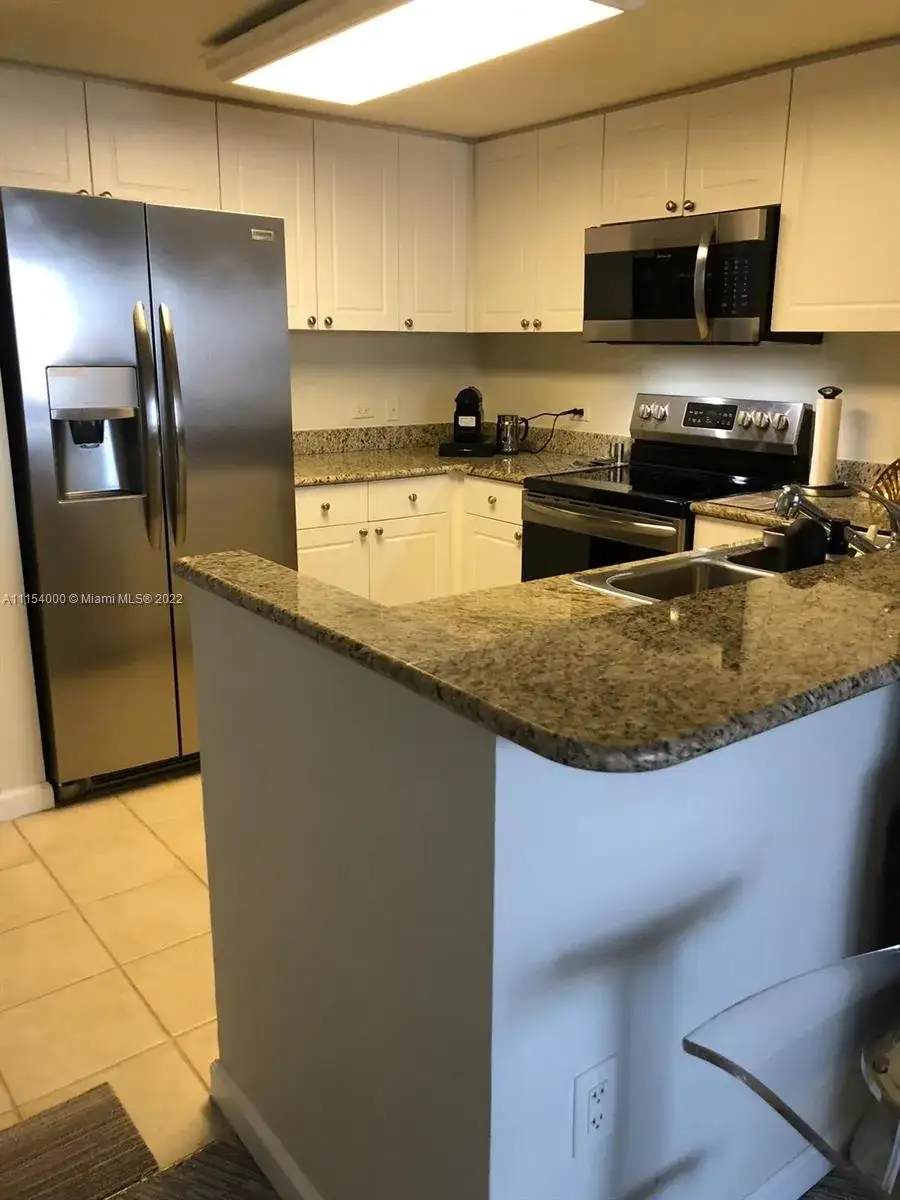 19501 W Country Club Dr # 2106, Aventura FL 33180 photo 4