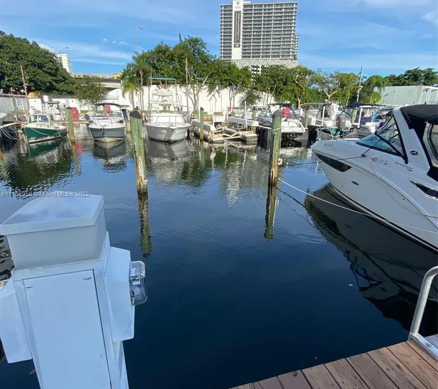 1700 NW North River Dr, Miami FL 33125