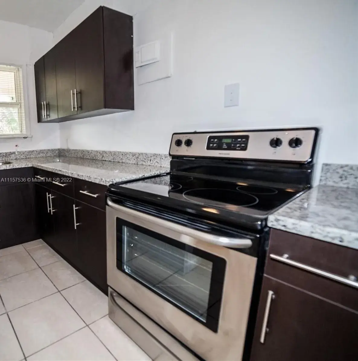 570 NE 69th St # 4, Miami FL 33138