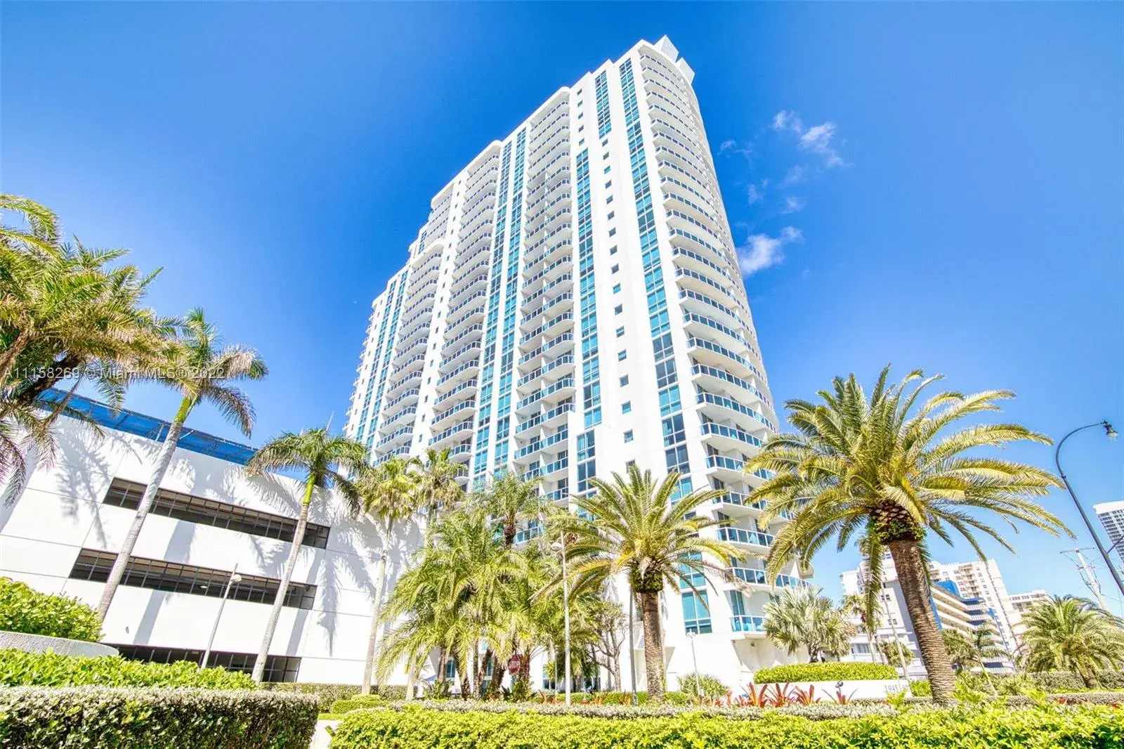 1945 S Ocean Dr # 1714, Hallandale Beach FL 33009