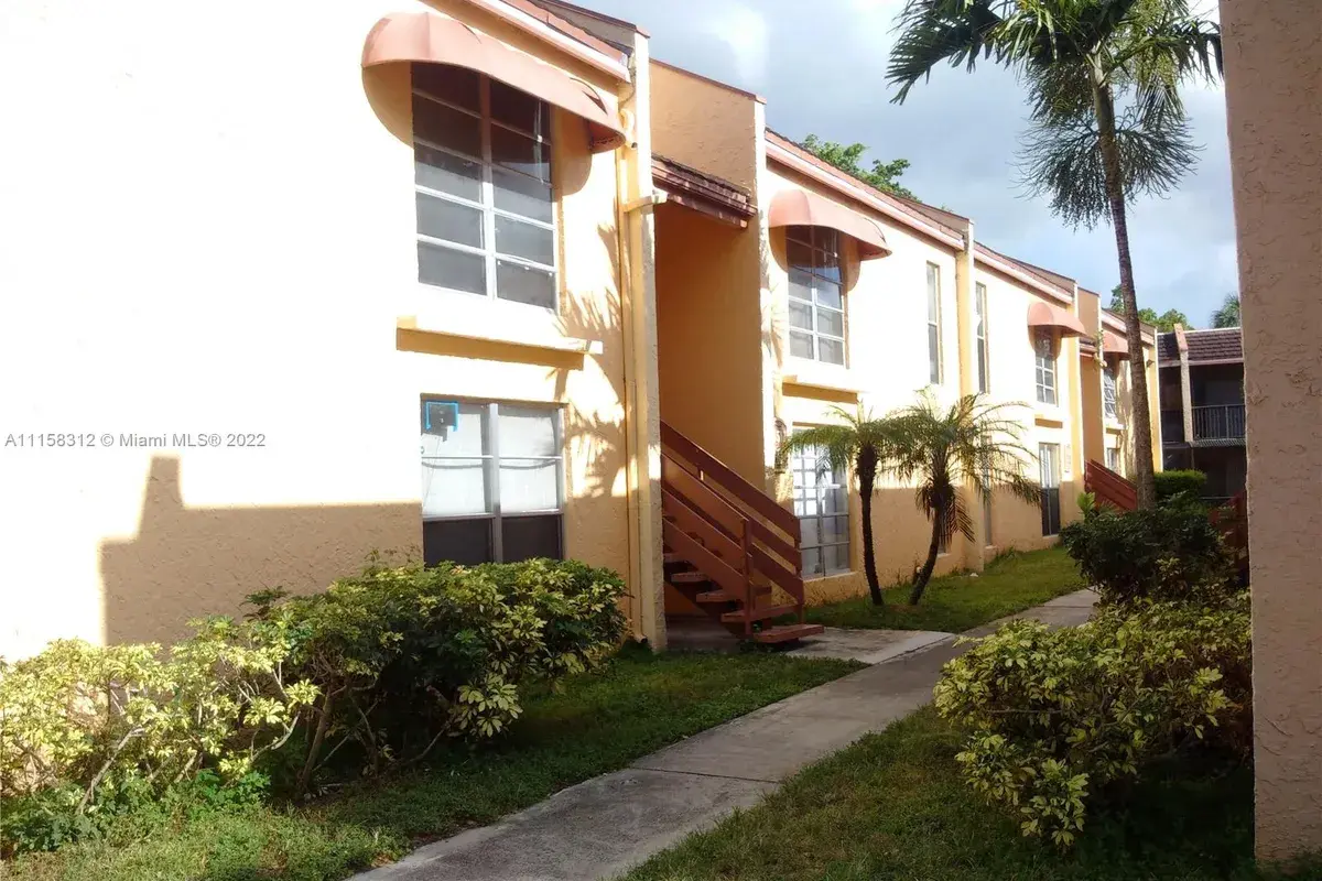 4517 Treehouse Ln # B, Tamarac FL 33319