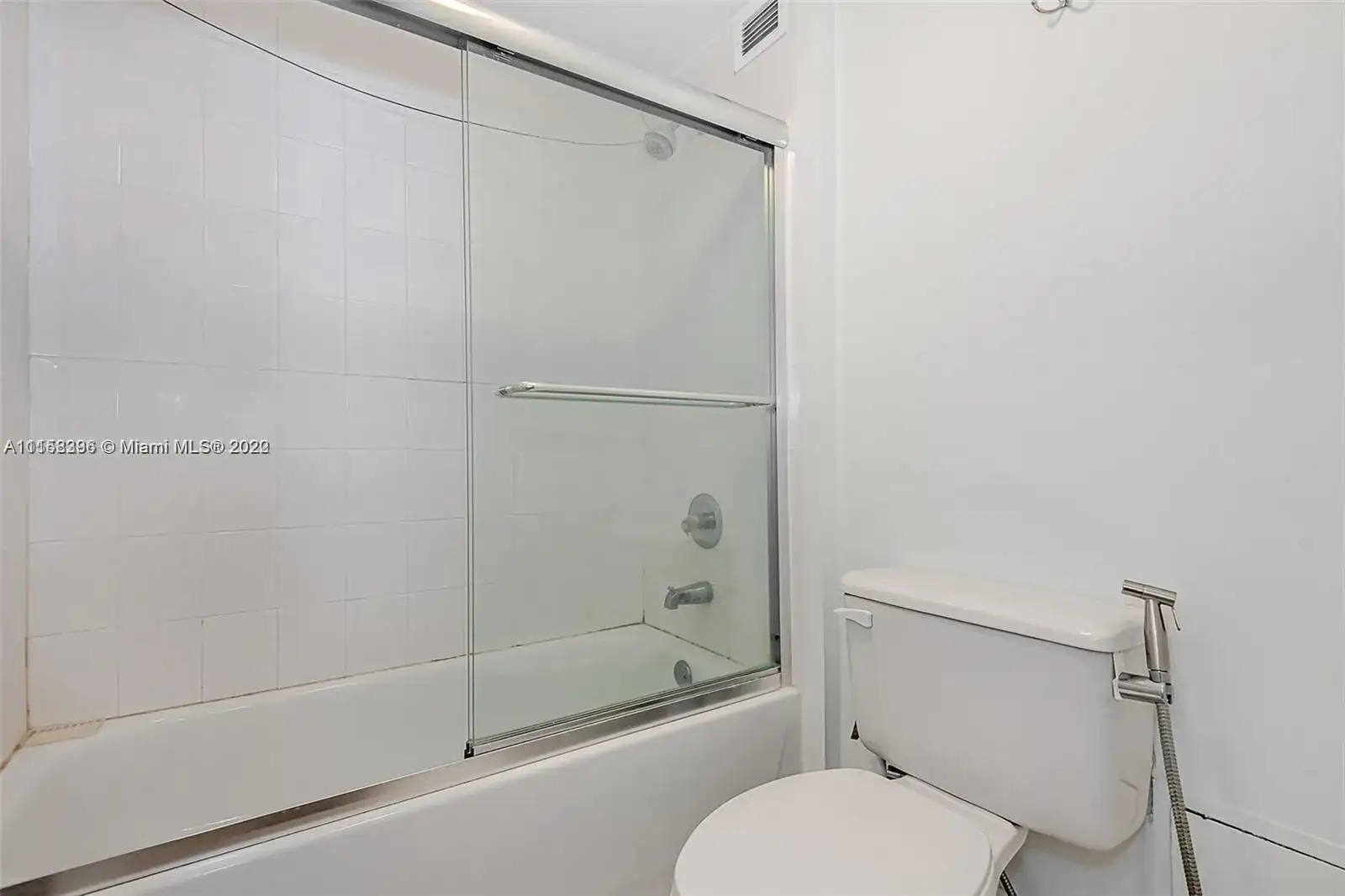2301 Collins Ave # 423, Miami Beach FL 33139 photo 3