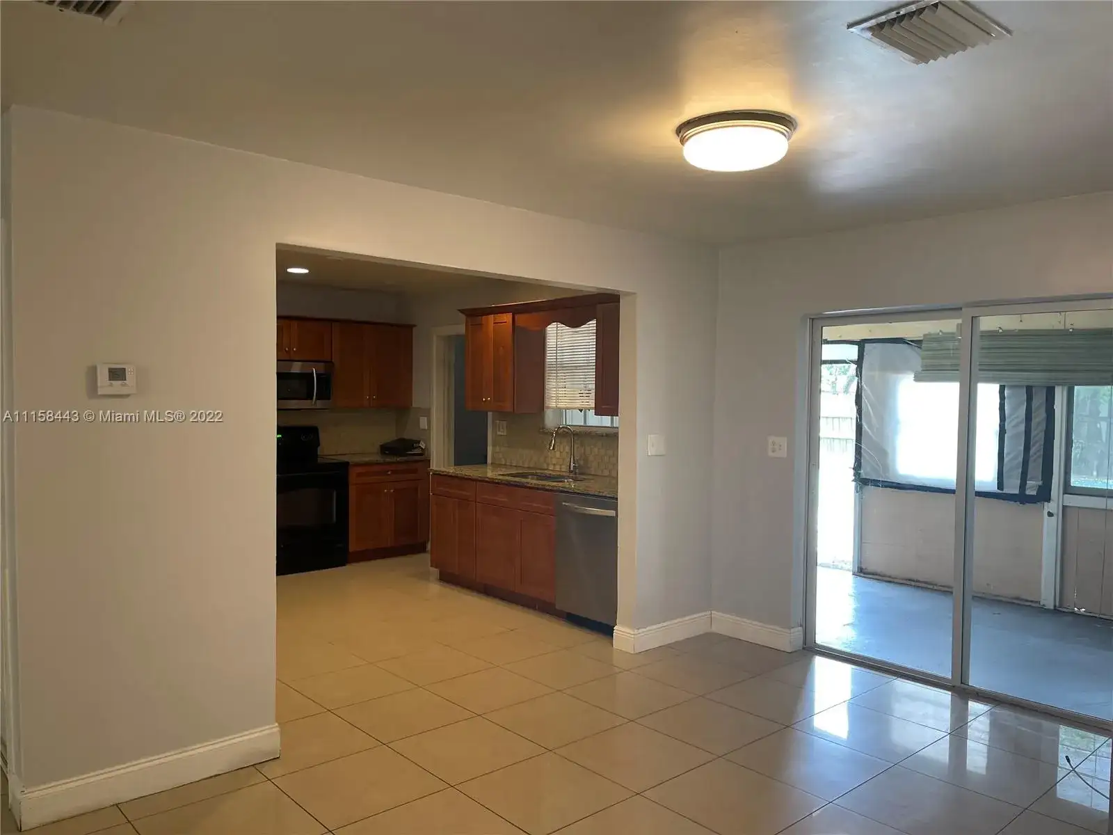 4841 NW 13th Ct, Lauderhill FL 33313 photo 4