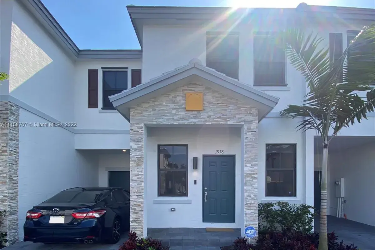1918 SW 5th Blvd, Fort Lauderdale FL 33312