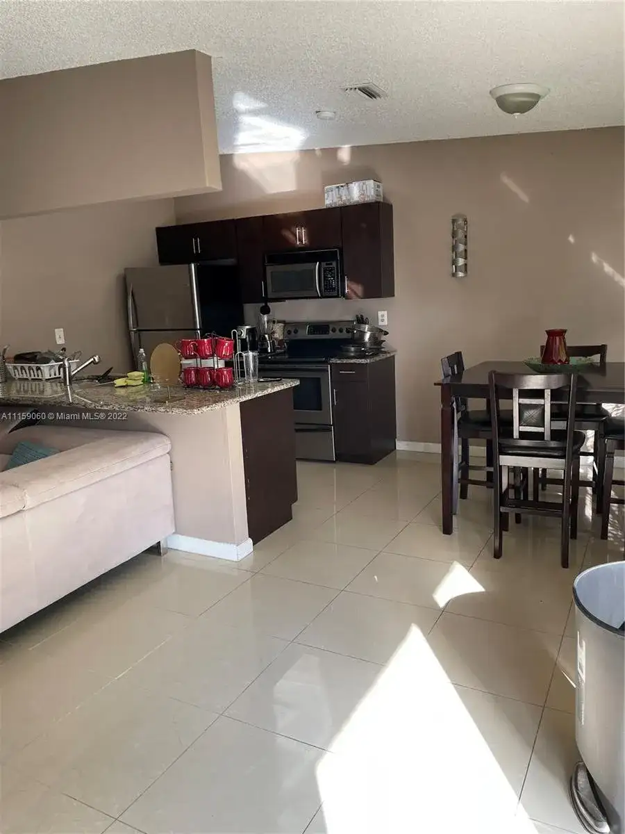 7918 Pembroke Rd, Miramar FL 33023 photo 3