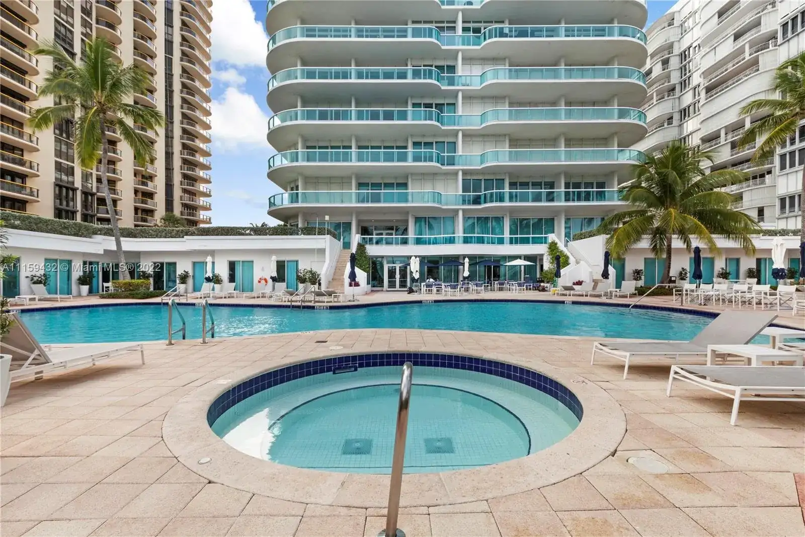 10101 Collins Ave, Bal Harbour FL 33154 photo 3