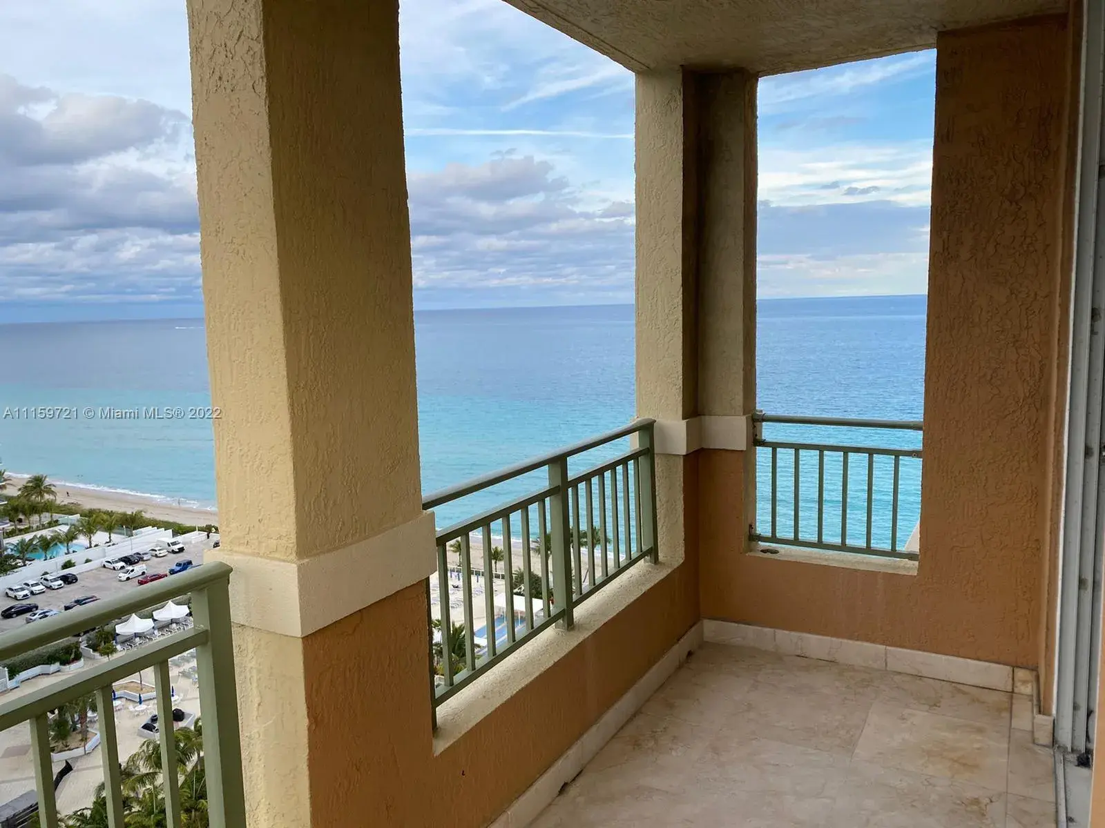 2080 S Ocean Dr # 1702, Hallandale Beach FL 33009