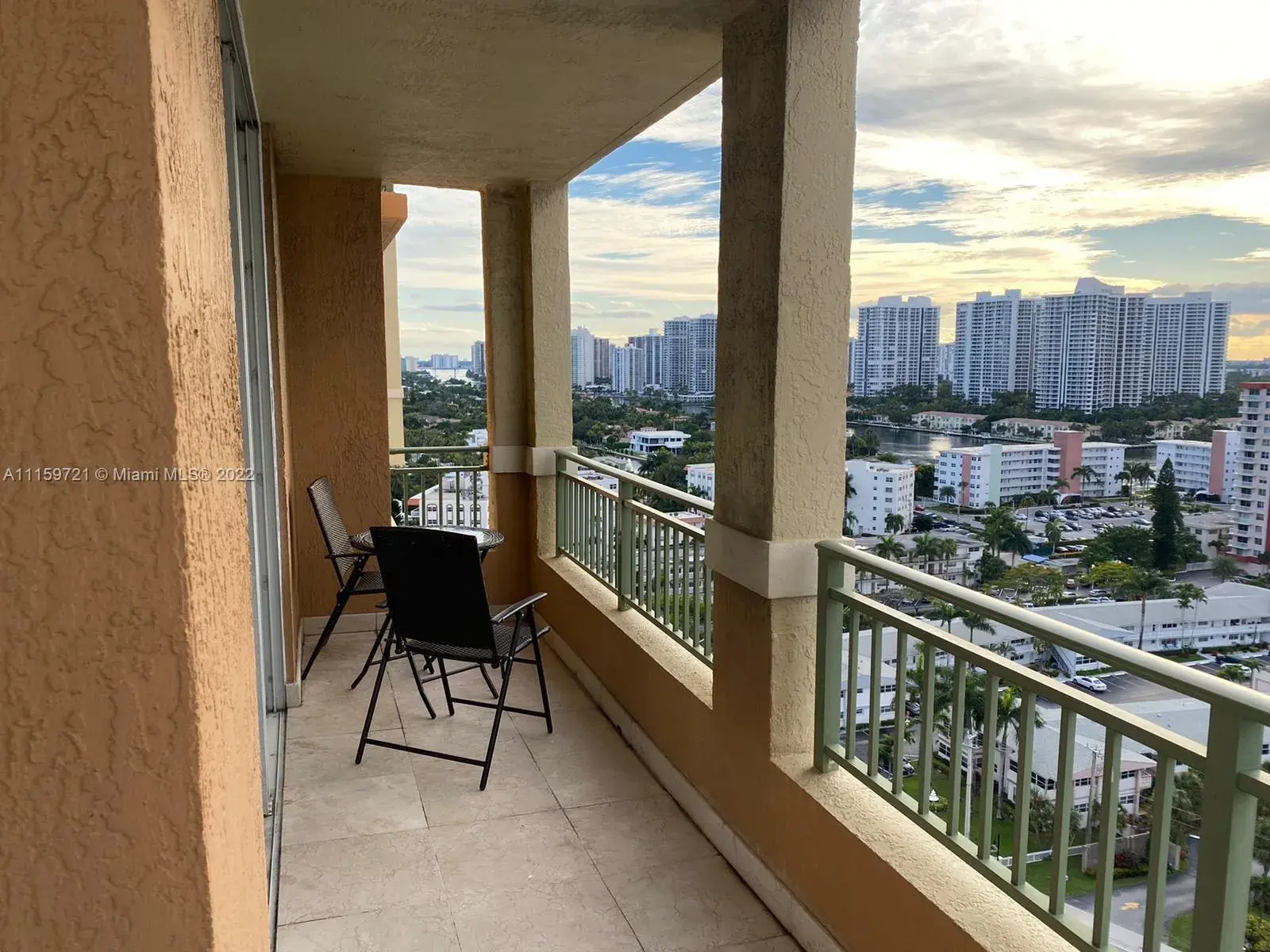 2080 S Ocean Dr # 1702, Hallandale Beach FL 33009