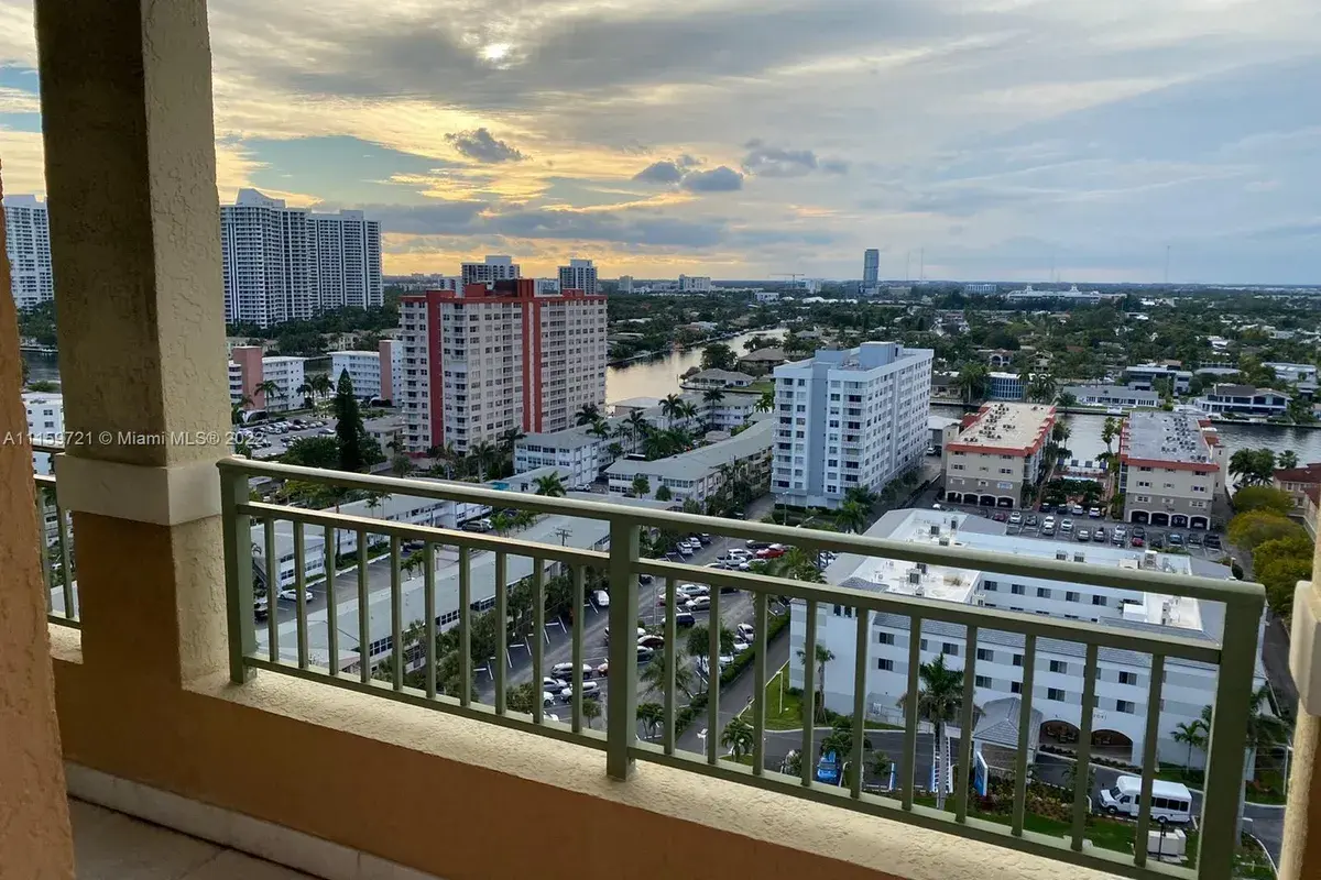 2080 S Ocean Dr # 1702, Hallandale Beach FL 33009