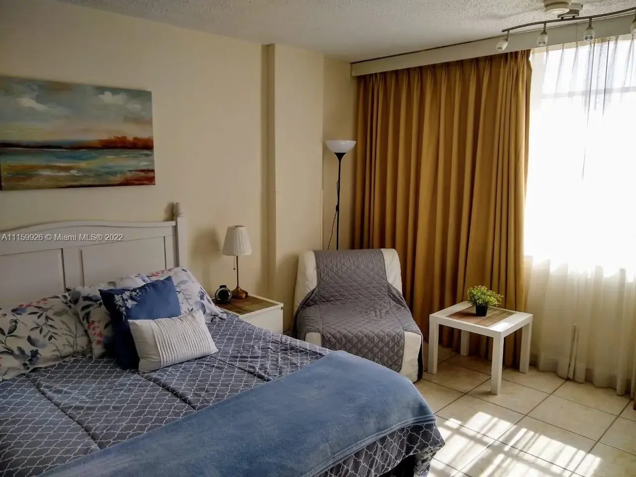 19201 Collins Ave # 908, Sunny Isles Beach FL 33160