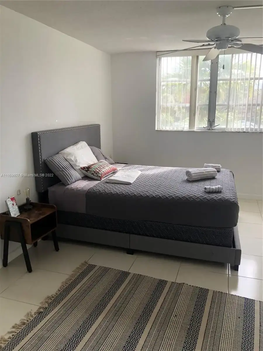 3750 NE 170th St # 208, North Miami Beach FL 33160 photo 4