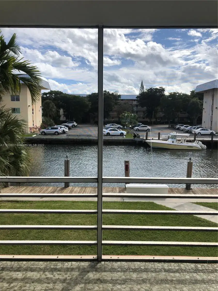 3750 NE 170th St # 208, North Miami Beach FL 33160 photo 5