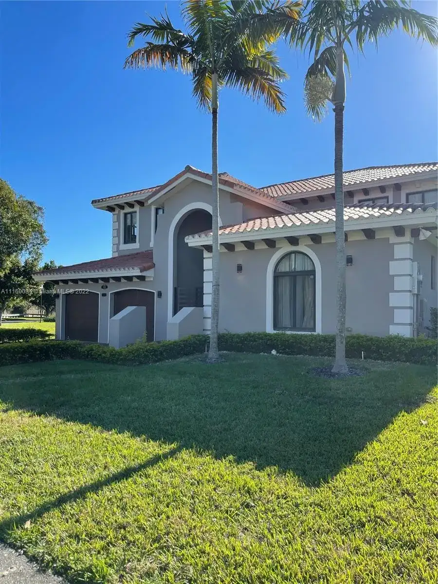 7408 SW 189th St, Cutler Bay FL 33157 photo 2
