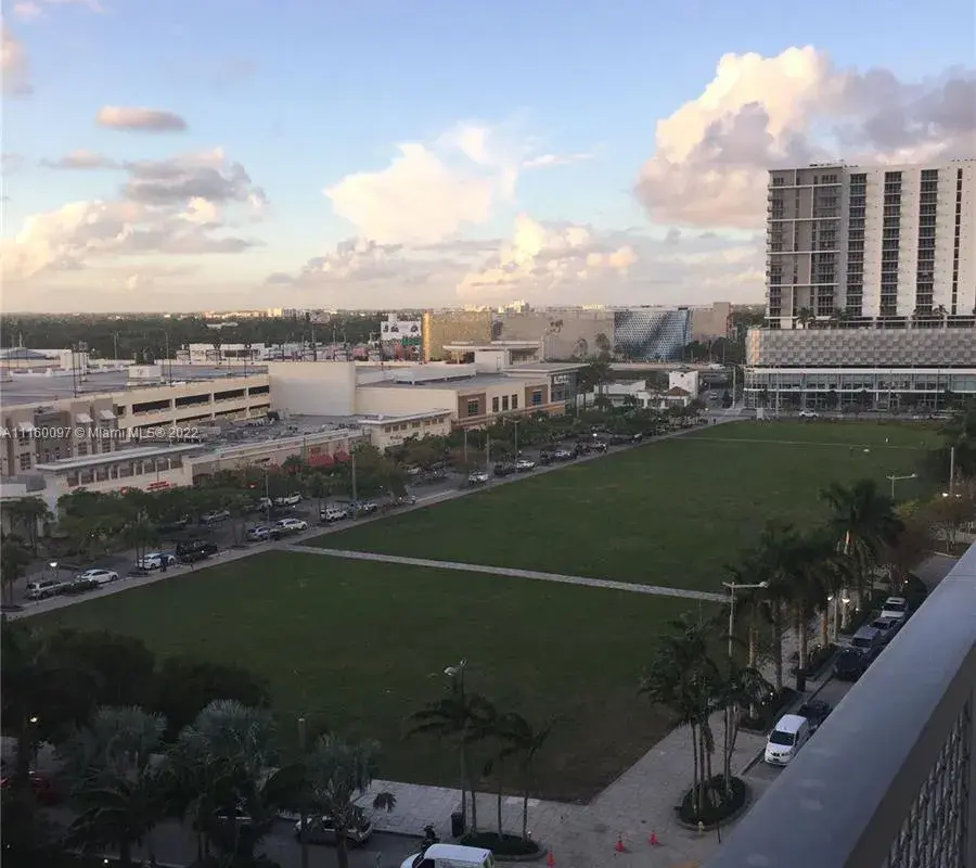 3301 NE 1st Ave # H0803, Miami FL 33137