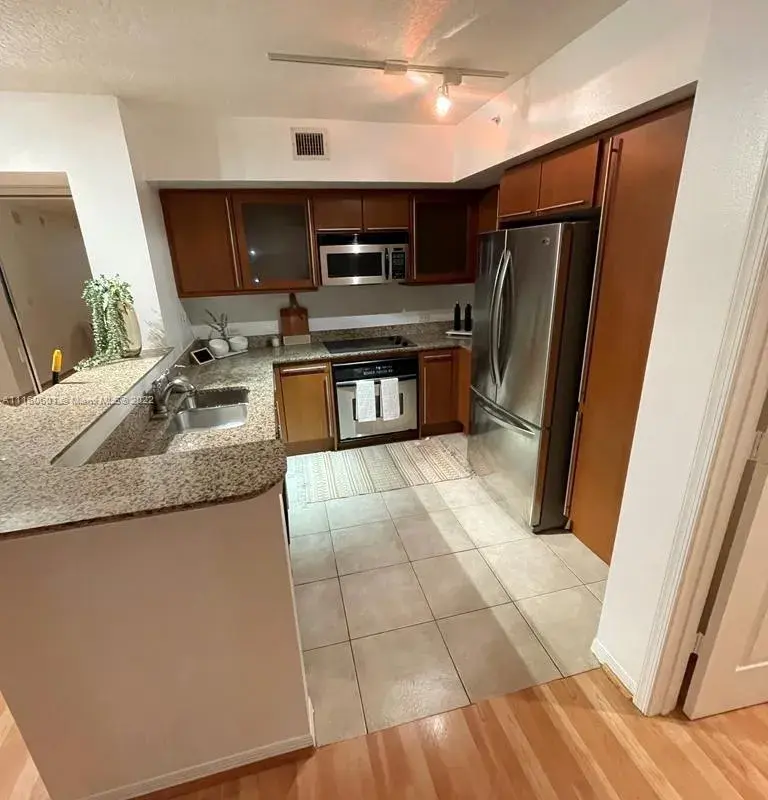 2080 S Ocean Dr # 203, Hallandale Beach FL 33009