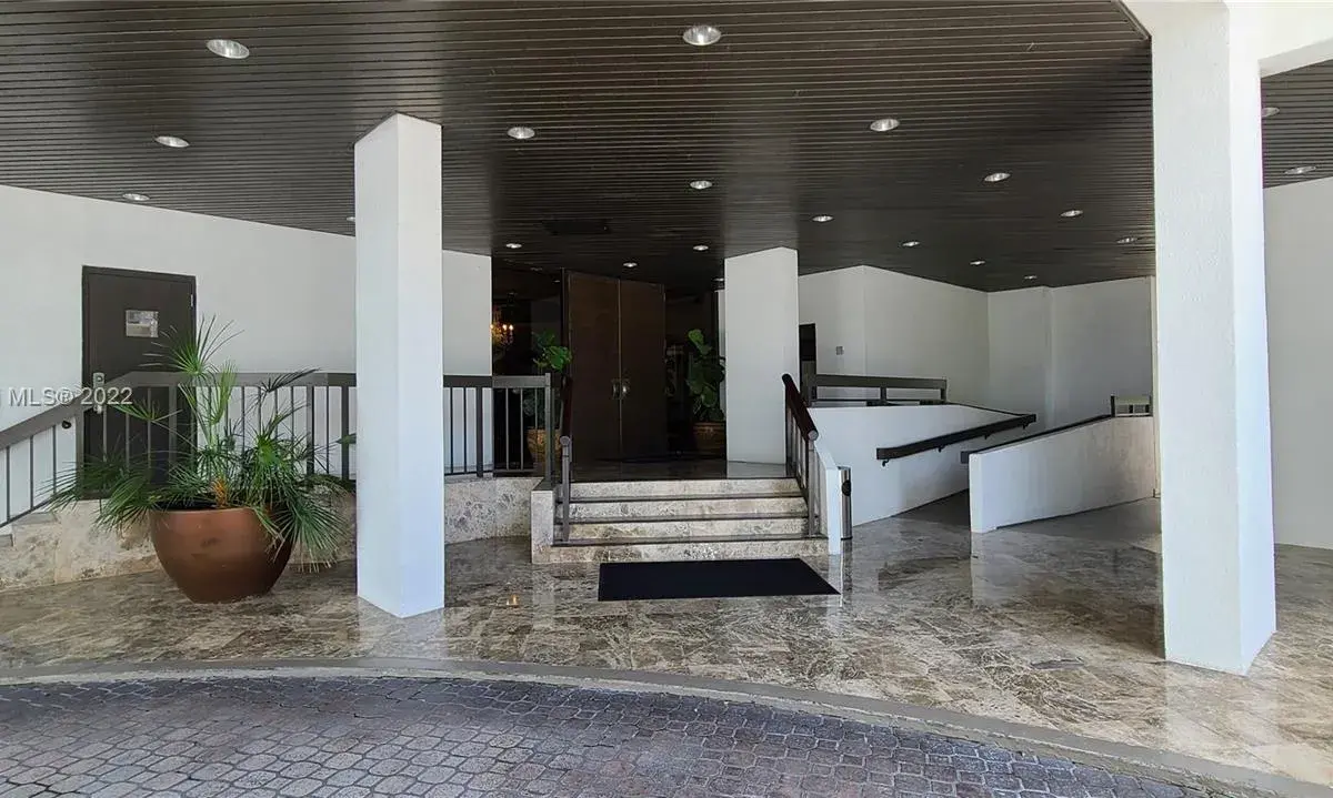 151 SE 15th Rd # 1, Miami FL 33129