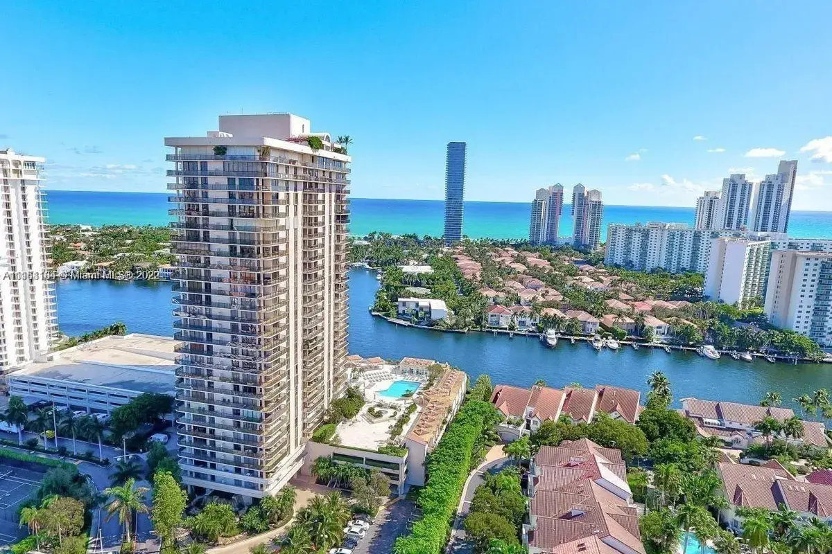 19707 Turnberry Way # 4, Aventura FL 33180
