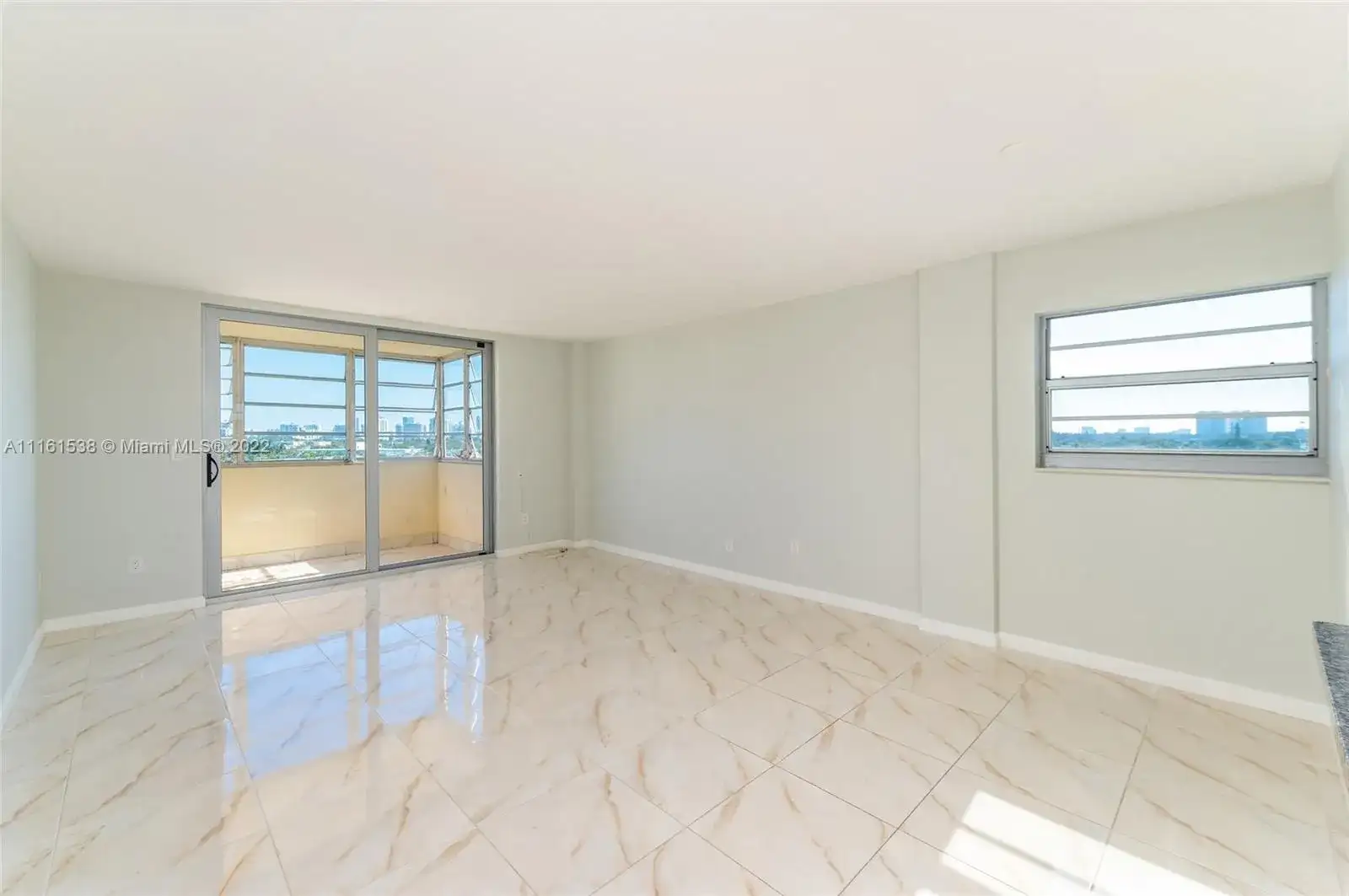 16400 NE 17th Ave # 703, North Miami Beach FL 33162 photo 3