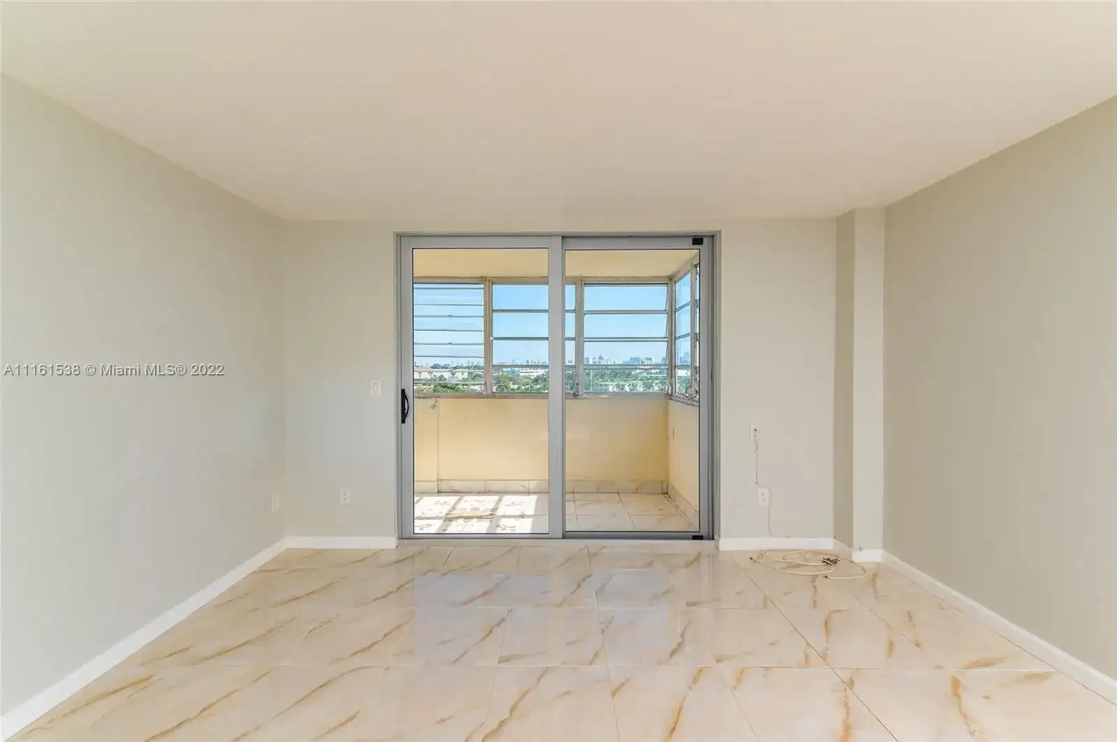 16400 NE 17th Ave # 703, North Miami Beach FL 33162 photo 4