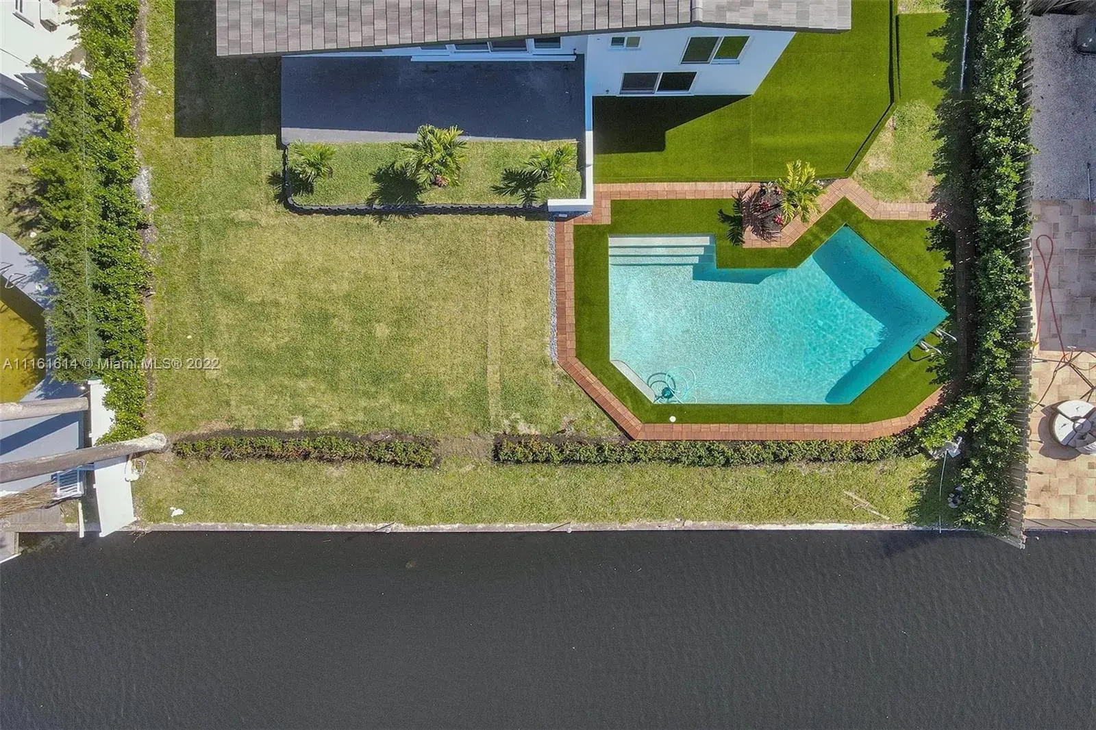 2537 Marathon Ln, Fort Lauderdale FL 33312
