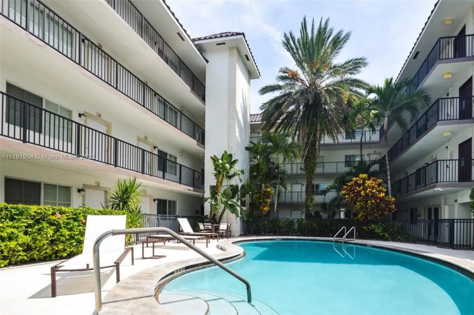924 SE 2nd St # 27, Fort Lauderdale FL 33301