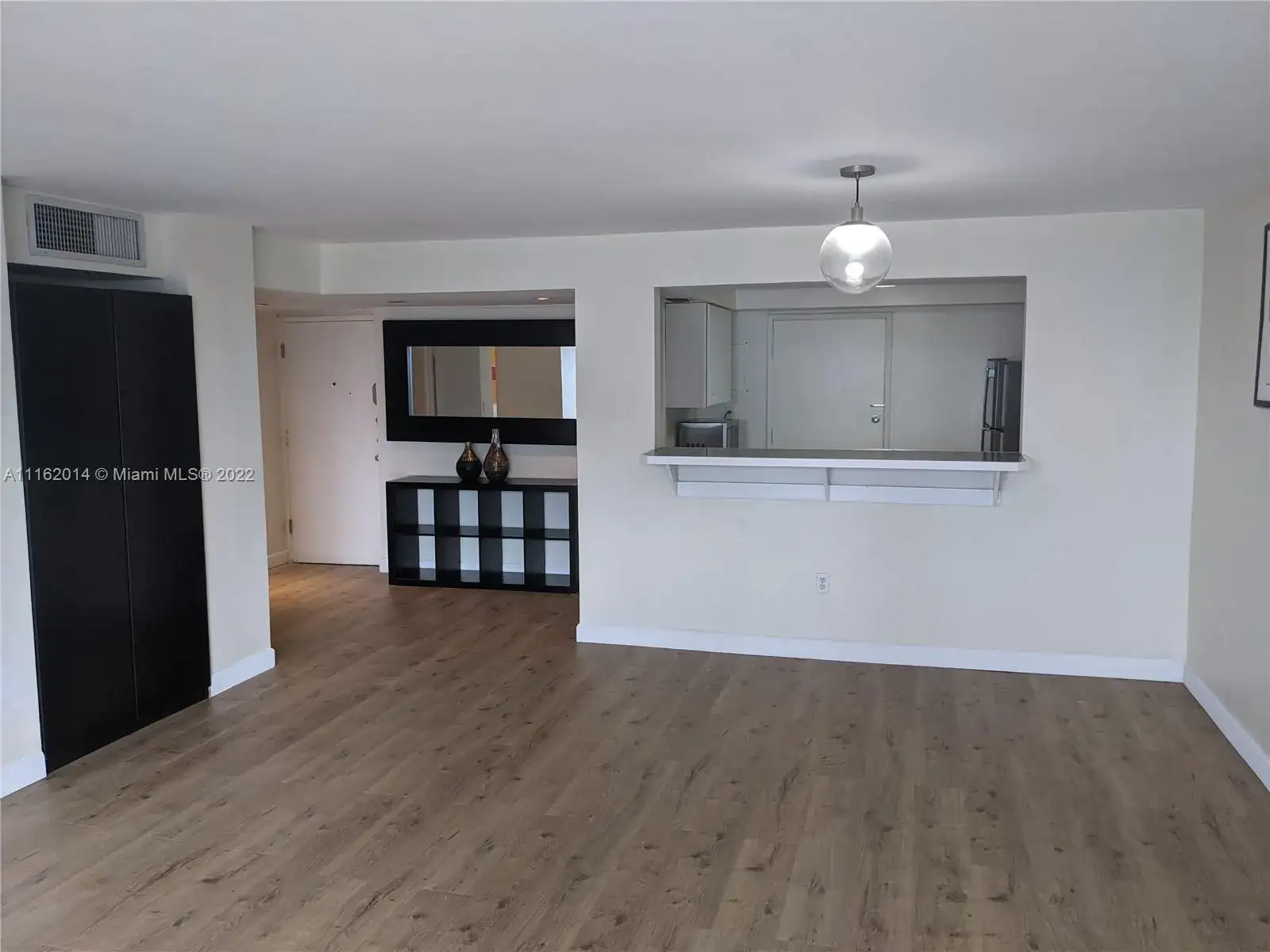 1658 Bay Rd # 505, Miami Beach FL 33139 photo 4