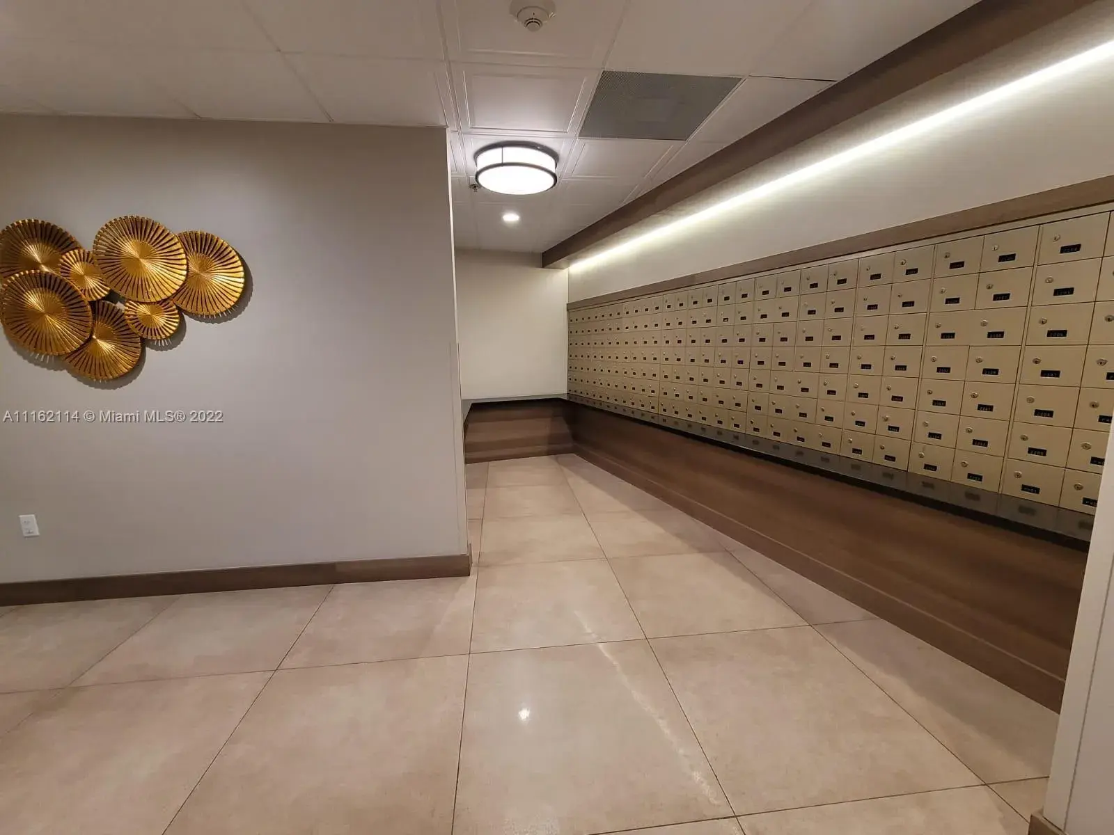 3701 N Country Club Dr # 1504, Aventura FL 33180