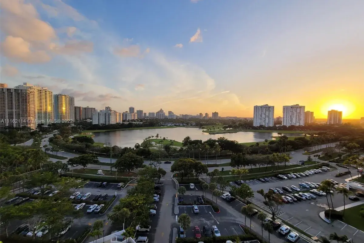 3701 N Country Club Dr # 1504, Aventura FL 33180