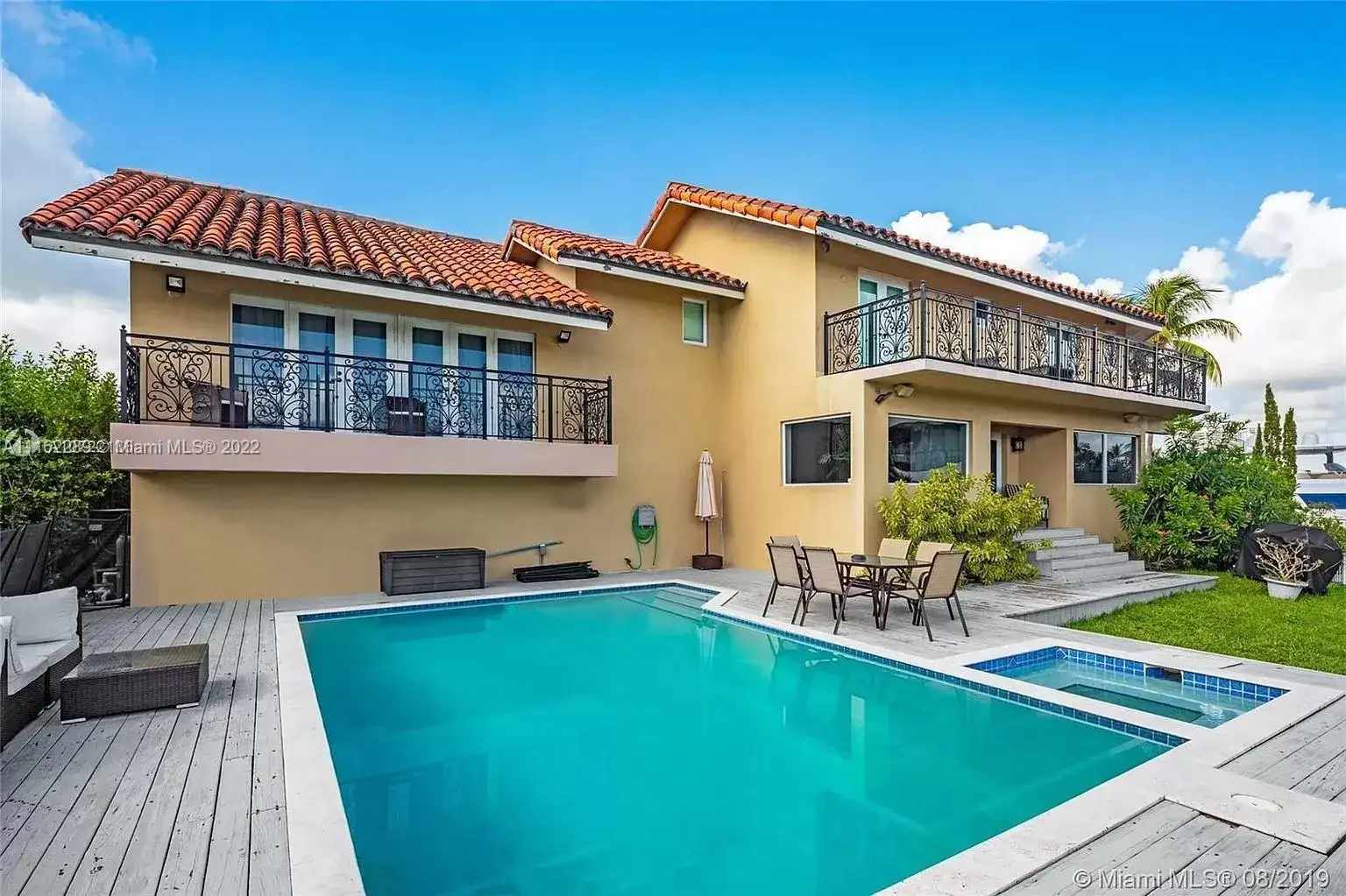 16461 NE 34th Ave, North Miami Beach FL 33160 photo 4