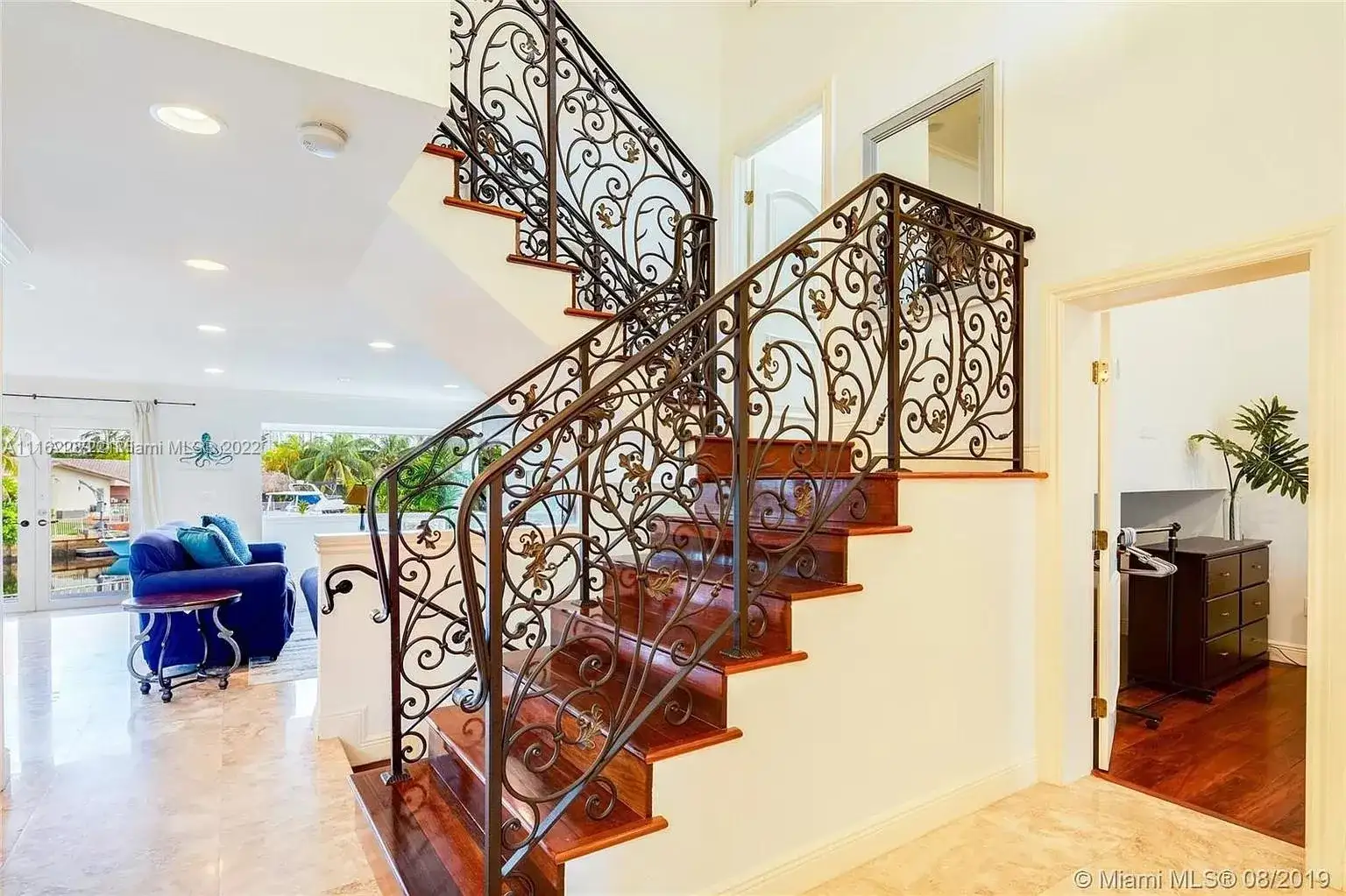 16461 NE 34th Ave, North Miami Beach FL 33160 photo 5