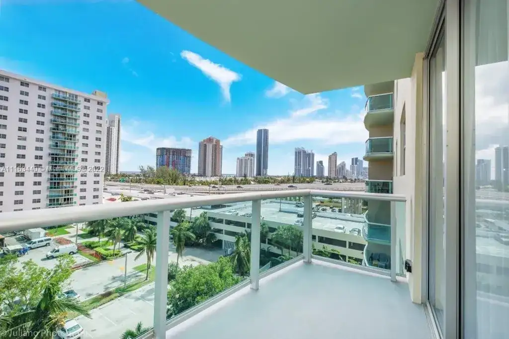 19390 Collins Ave # 7, Sunny Isles Beach FL 33160 photo 4