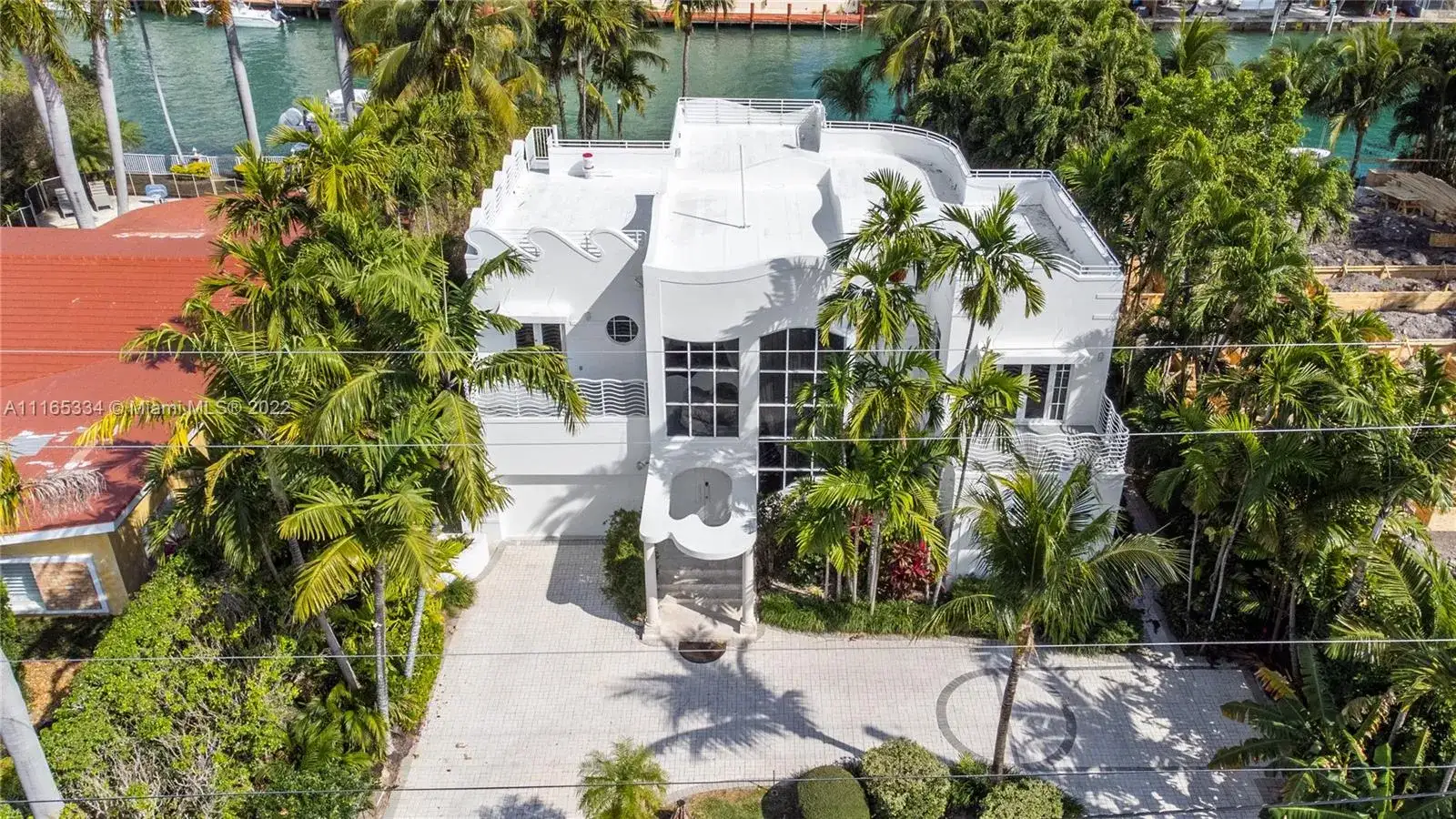 10201 E Broadview Dr, Bay Harbor Islands FL 33154 photo 4