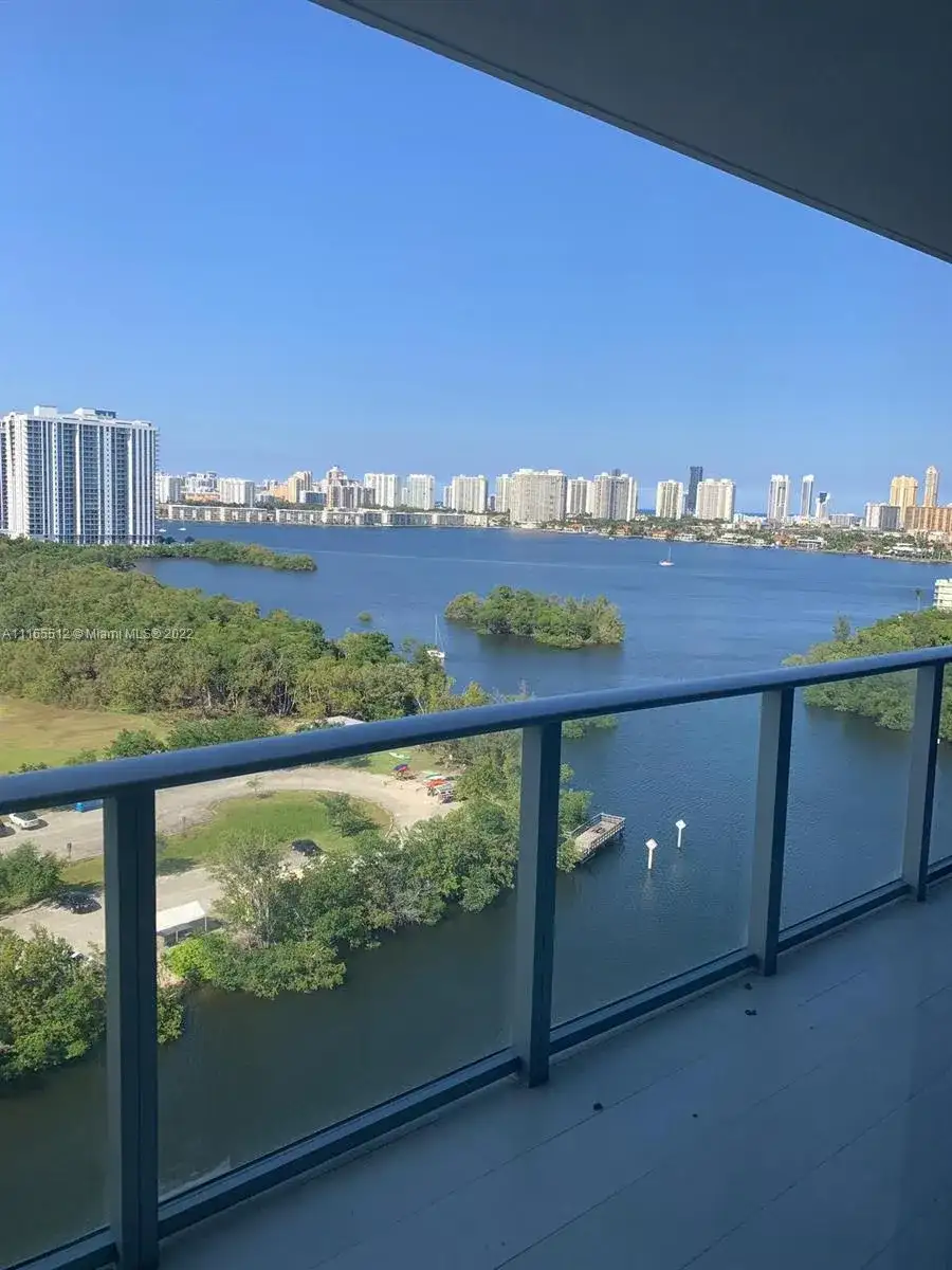16385 Biscayne Blvd # 1502, North Miami Beach FL 33160 photo 2