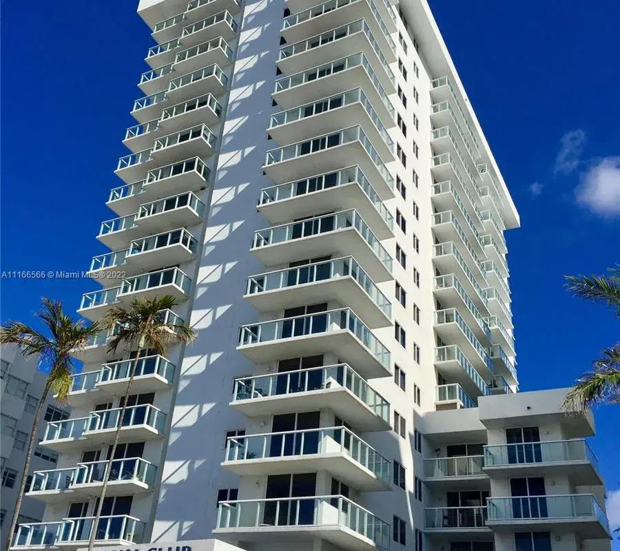 2457 Collins Ave # 207, Miami Beach FL 33140